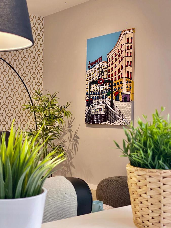 Appartamento Charming Lavapies Madrid Esterno foto